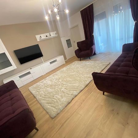 Dreamhill1 Lägenhet Oradea Exteriör bild